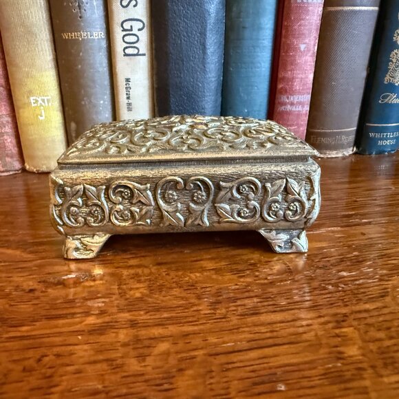 Vintage Hollywood Regency Trinket Box - Picture 6 of 10